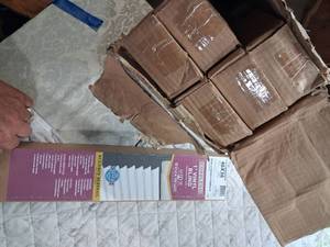 lot 72 image: Lotus Windware 1 Inch Vinyl Blind Cordless Non-Leaded Formula