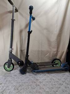 lot 100 image: Mongoose and Team Vector Stunt Scooters Set
