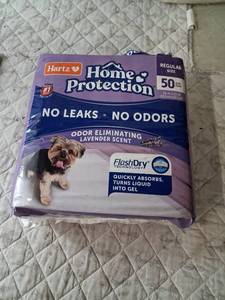 lot 105 image: Hartz Home Protection Dog Training Pads with Lavender Scent