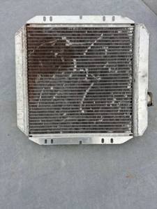 lot 118 image: Classic Car Aluminum Radiator with Hoses