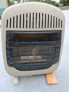 lot 122 image: Natural Gas Propane Room Heater with Safety Controls