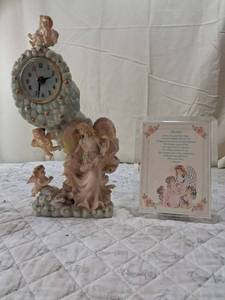 lot 138 image: Angel Cherub Mantel Clock with Figurine and Mother musical display with saying.