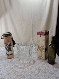 lot 144 image: Crystal Cut Glass Ice Bucket with Handles and wine bottle gift box display and decorative wine bottle.