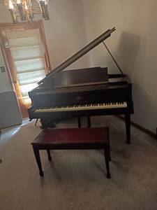 lot 952 image: Vose and Sons Baby Grand Piano.  Comes with Bench.  Bench 19 x 35 x 15.   Piano 64 x 55 x 62.  Approximately