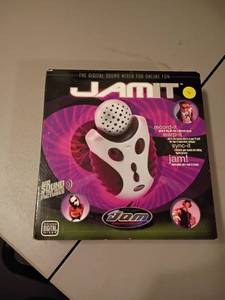 lot 1052 image: Jam It.  The digital sound mixer for online fun