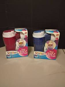 lot 1102 image: 2 Boxes of Snackeez Duo Cups for Kids.