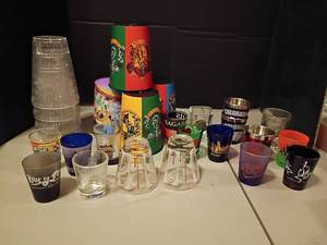 lot 1118 image: Plastic Children Cups, Harry Potter and Various Shot Glasses