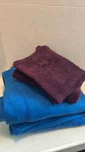 lot 1214 image: Two Snuggie��s and a Dog Blanket