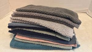 lot 1222 image: Washcloths
