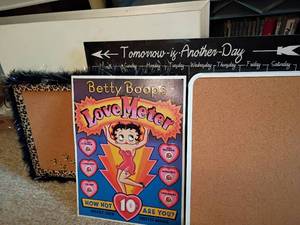 lot 1268 image: Betty Boop Metal Sign,  Cork Boards  and Monthly Task Calendar.  Board is 11 x 17