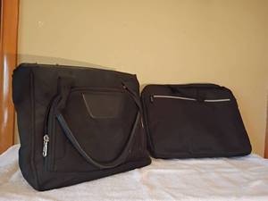 lot 1269 image: Wenger, Maker of the Genuine Swiss Army Knife, Travel Bag and a Laptop Bag