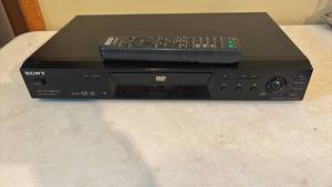 lot 1285 image: Sony DVD Player with Remote Control