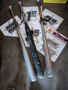 lot 2007 image: 3ea #4 baseball bats and 2sets of baseball sets