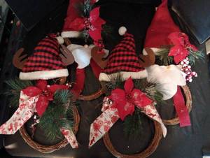 lot 2023 image: Christmas decor