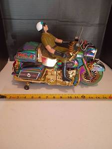 lot 2215 image: Highway Patrol Motorcycle with Cop
