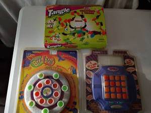 lot 2252 image: Electronic Games and Tangle Game