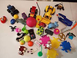 lot 2257 image: More Miscellaneous Toys