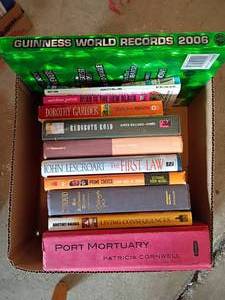 lot 2320 image: Books.  Guinness World Records 2006