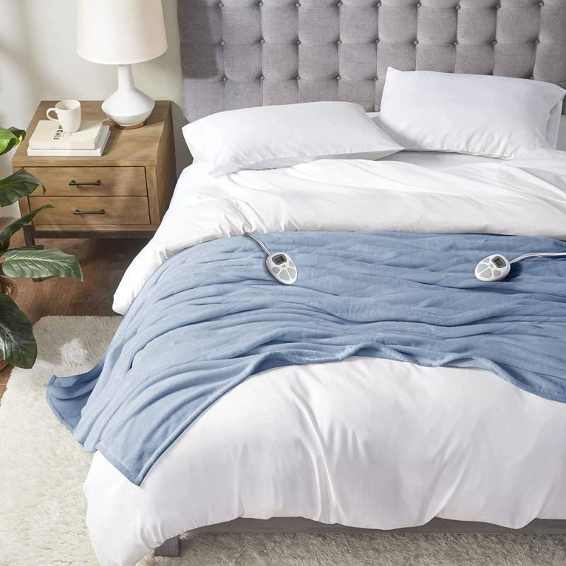 lot 71333 image: Serta Luxuriously Soft Plush Electric Blanket Fast Heating Cozy Cover, Safety Auto Shut Off Timer, Low EMF, Multi Heat Setting, ETL Certified, Machine Washable, Sea Blue Full (84 in x 77 in) - Retail $86