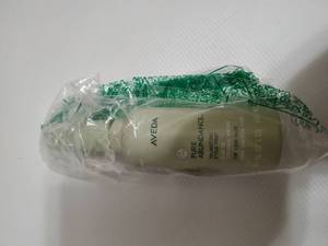 lot 62789 image: AVEDA Pure Abundance Volumizing Style-prep - 100ml - Retail $25