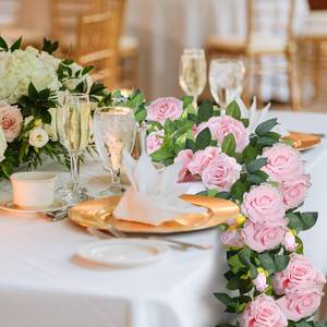 lot 62792 image: 1Pcs 15.5Ft Artificial Rose Vine Fake Flower Garland Floral Garland Faux Silk Hanging Vine Rose Ivy Vines for Wedding Arch Party Wall Garden Ceremony Background Outdoor Decor (Pink) - Retail $15