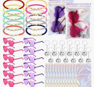 lot 72540 image: 48 Pcs Kpop Party Favors Popular Singer Party Favors Friendship Gifts Set, Beaded Bracelets Sunglasses Keychain for Y2k Kpop Fans - Retail $26