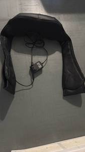 lot 60880 image: NAIPO Electric Shiatsu Back and Neck Massager with Heat - Retail $45