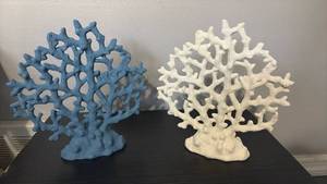 lot 60899 image: Decorative Coral Sculptures Set of Two - Retail $25