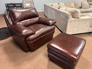 lot 28 image: Brown Leather Chair and Ottoman Set, in excellent condition
