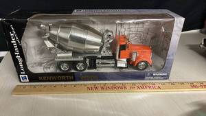 lot 82 image: NewRay Kenworth W900 Cement Mixer Truck Die-Cast Model