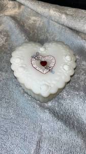 lot 126 image: Fenton Heart Shaped Hand Painted Milk Glass Dish