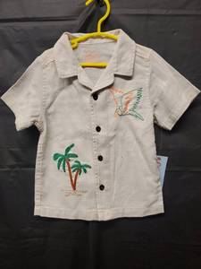 lot 71300 image: Boys Hawaiian Style Button Up Shirt with Embroidered Palm Tree and Bird Design ( Size 2T) - Retail $12