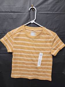 lot 71335 image: Cat & Jack Kids Striped Short Sleeve T-Shirt (Size XS 45) - Retail $10