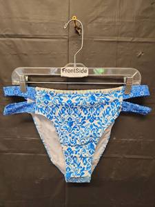 lot 71355 image: CupShe, Blue Floral Print Bikini Bottom (Size XL) - Retail $15