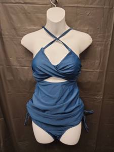 lot 71360 image: CupShe, Blue Cross Front Tankini Swimsuit Set (Size XS) - Retail $25