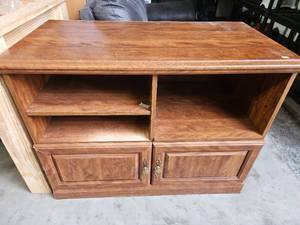 lot 14 image: Wooden Entertainment Center TV Stand with Cabinet Storage