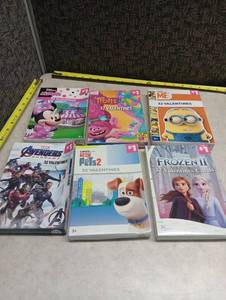 lot 171 image: Childrens Valentines Day Cards Variety Pack - Disney, Marvel, DreamWorks Characters