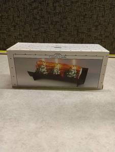 lot 201 image: Soxs Campfire Candle Gift 7070