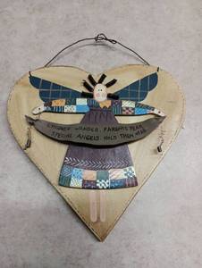 lot 264 image: Wooden Heart Angel Wall Plaque with Inspirational Quote