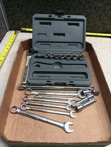 lot 295 image: ACE Pro Series Combination Wrench Set and Socket Set with Ratchet and Storage Case