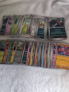 lot 614 image: Pokemon Cards Collection Random Phantasmal Flames - 100 ct - Lot 4