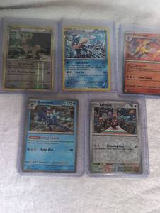lot 620 image: Pokemon Trading Card Collection Mixed Set - 5 ct
