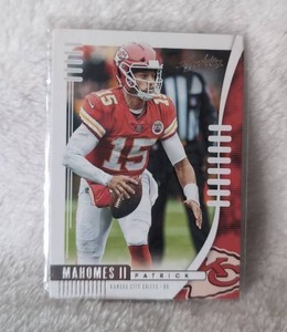 lot 1000 image: 2019 Panini Absolute Patrick Mahomes II Kansas City Chiefs Football Card