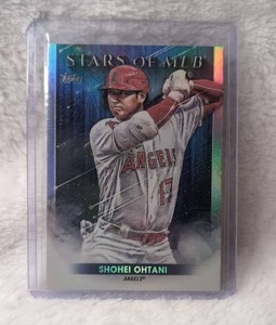 lot 3003 image: Shohei Ohtani Stars of MLB Topps Baseball Card