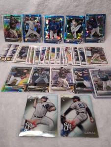 lot 3021 image: 2021 Bowman Chrome Baseball Card Collection Lot - 32 ct