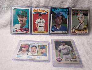 lot 3030 image: 1980s Topps Baseball Card Collection - 6 Cards -Including Wade Boggs