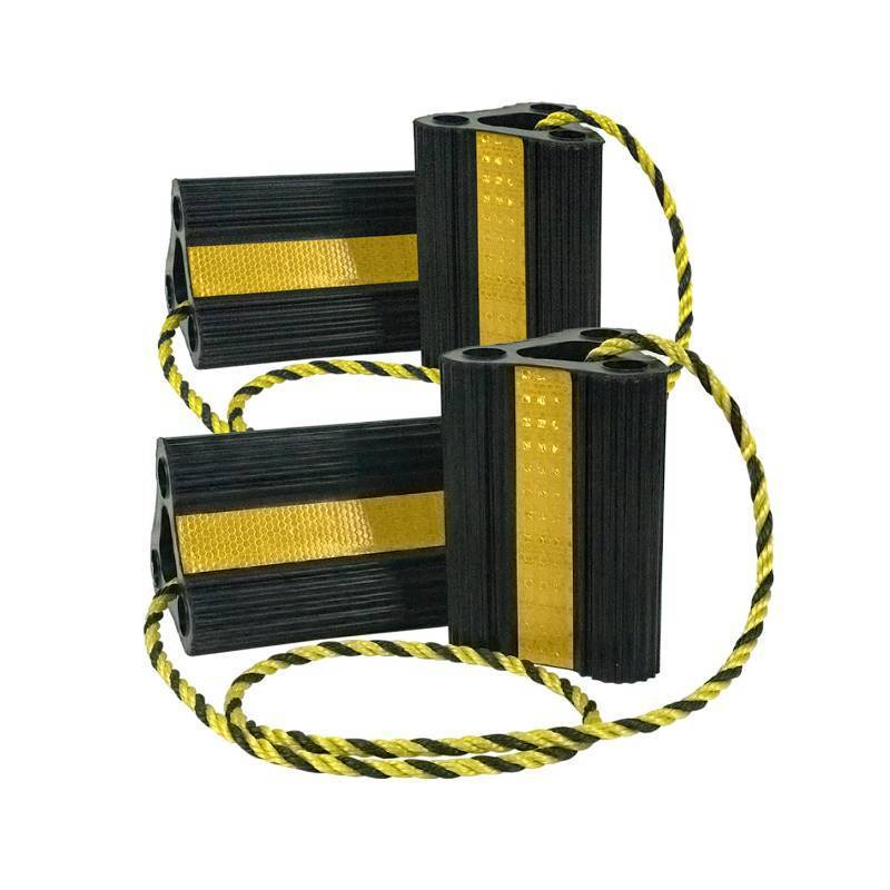 lot 26920 image: RV Wheel Chocks for RV Tire Chock Block Camper Travel Trailer Car Truck, Upgrade Rubber Wheel Chocks with Rope, Easy to Use, Wheel Immobilizers & Chocks (2pair4pack) - Retail $33