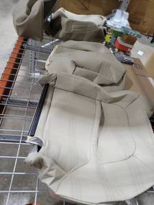 lot 5646 image: Front seat covers Beige