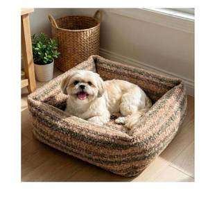 lot 5648 image: WESTERN HOME WH Dog Bed for Small Medium Dogs, Washable Small Medium Dog Bed