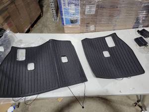 lot 5719 image: Rear Seat Back Protector